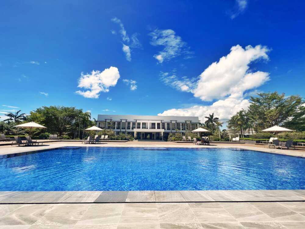 main-pool-at-kandaya-resort