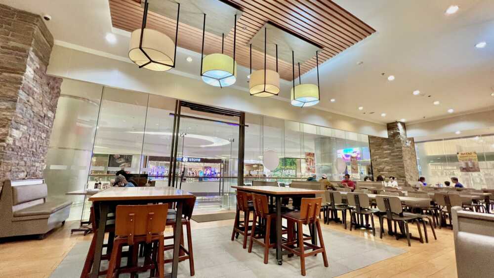 dining-area-at-racks-sm-seaside
