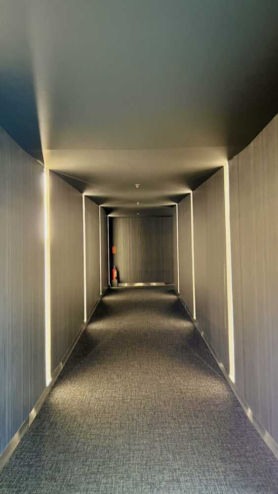 hallway-going-inside-the-cinema-at-directors-club-sm-city-cebu