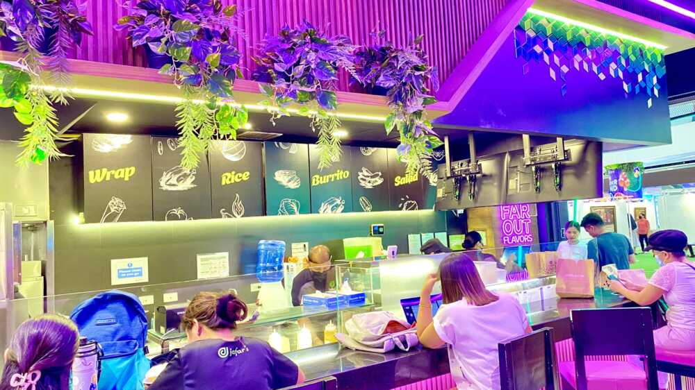 bar-table-chairs-kitchen-view-at-jafar-8217-s-shawarma-station-sm-seaside
