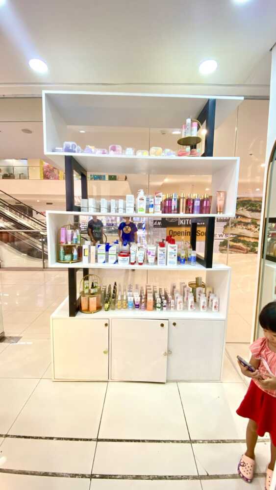 more-products-stowage-at-brows-038-shine-dazzled-beauty-lab