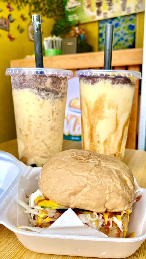 mango-graham-shake-with-pearls-appetising-burger-at-fruit-mania-mandaue